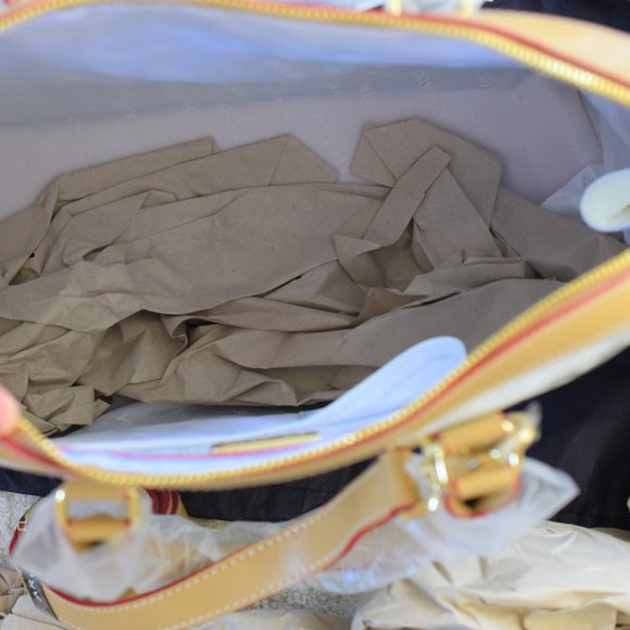 NEW! Arcadia dome satchel crossbody White Bag - Picture 15 of 16